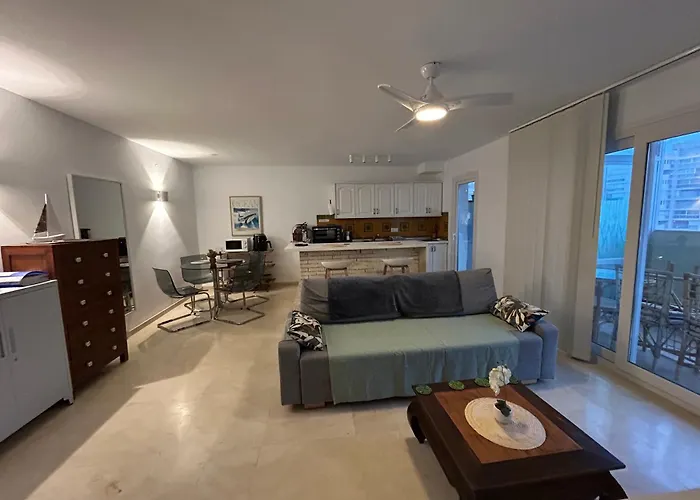 Διαμέρισμα Don Juan, 99 *